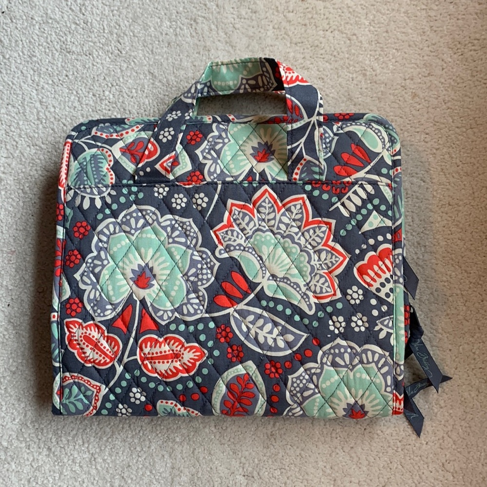 NWOT Vera Bradley Hanging Travel Organizer